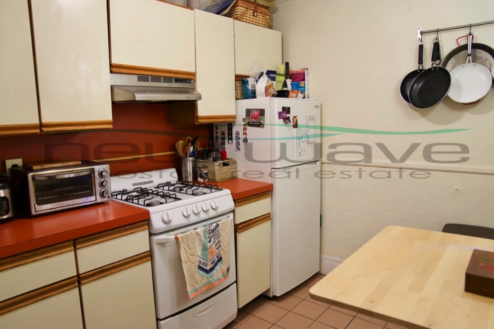 1 bed, 1 bath apartment for rent at 94 West Cedar St Unit 2, Beacon Hill — photo 4 of 6