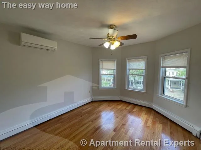 4 bed, 2 bath apartment for rent at 942 Broadway Unit 2, Davis Square — photo 5 of 13