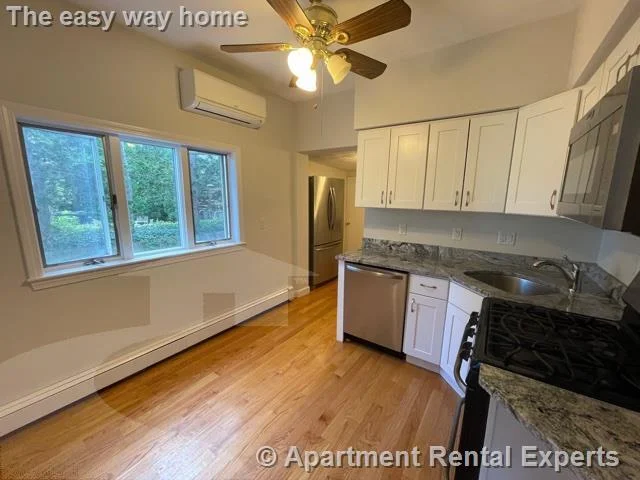 4 bed, 2 bath apartment for rent at 942 Broadway Unit 2, Davis Square