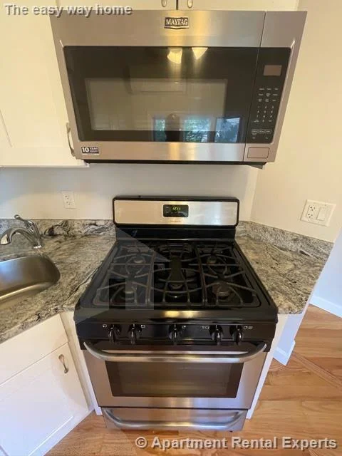 4 bed, 2 bath apartment for rent at 942 Broadway Unit 2, Davis Square — photo 3 of 13