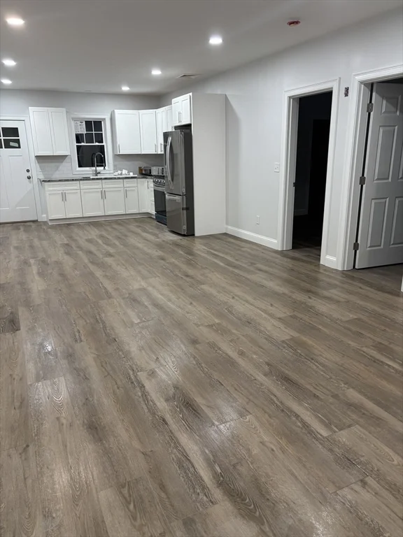 2 bed, 1 bath apartment for rent at 943 County St Unit 2 Front, Fall River — photo 4 of 8