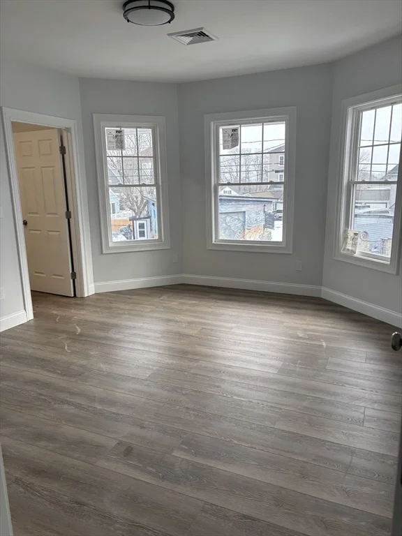 2 bed, 1 bath apartment for rent at 943 County St Unit 2 Front, Fall River — photo 2 of 8
