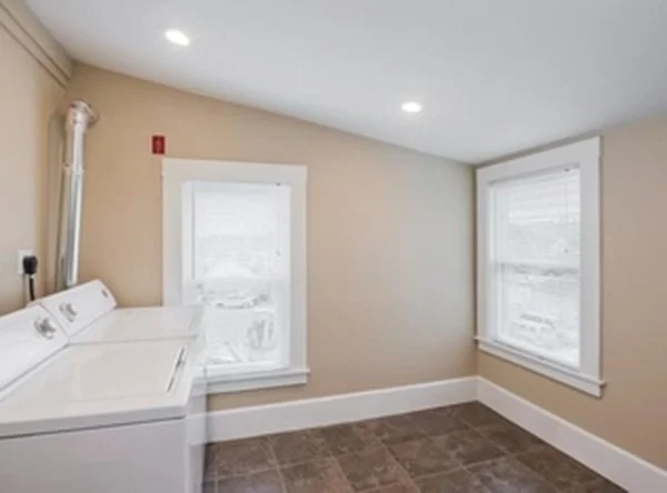 2 bed, 1 bath apartment for rent at 944 Bedford St Unit 2, Abington — photo 6 of 8