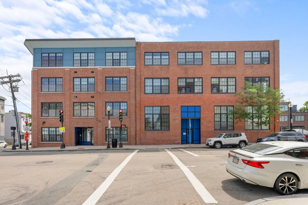 1 bed, 1 bath apartment for rent at 944 Dorchester Ave Unit 29, Dorchester — photo 26 of 32