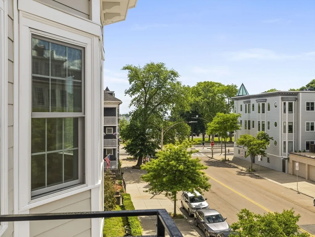 3 bed, 2 bath apartment for rent at 944 East Broadway Unit 3, South Boston — photo 26 of 33