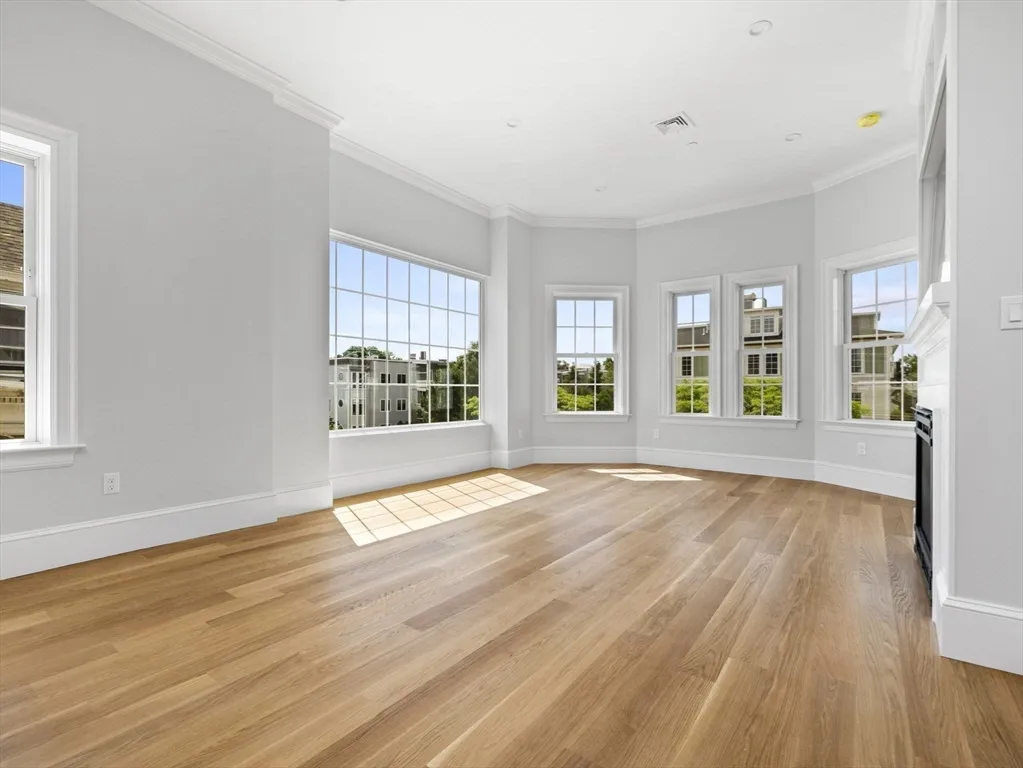 3 bed, 2 bath apartment for rent at 944 East Broadway Unit 3, South Boston — photo 7 of 33