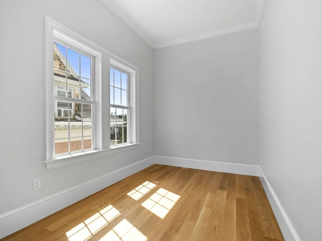 3 bed, 2 bath apartment for rent at 944 East Broadway Unit 3, South Boston — photo 14 of 33