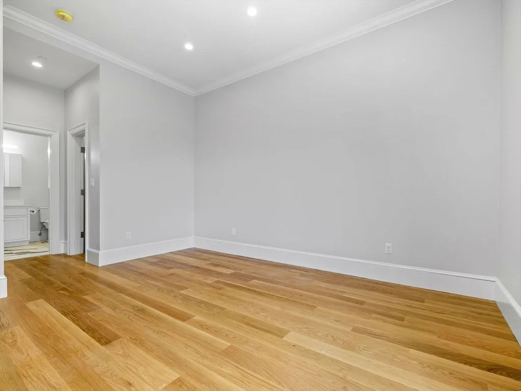 3 bed, 2 bath apartment for rent at 944 East Broadway Unit 3, South Boston — photo 9 of 33