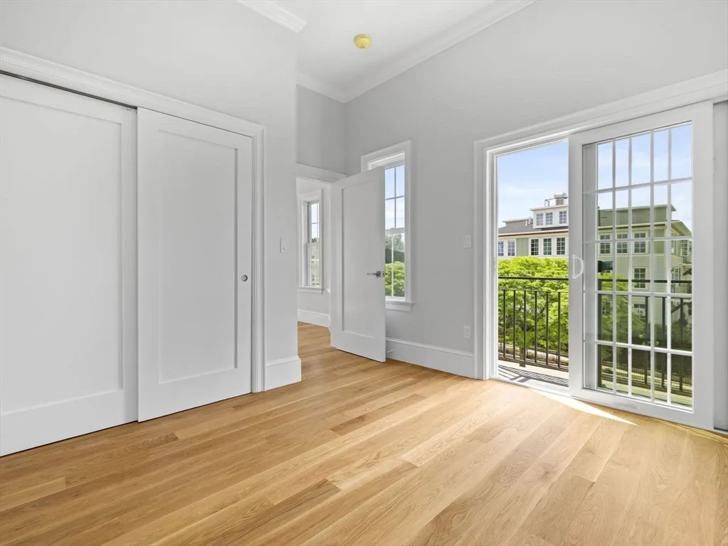 3 bed, 2 bath apartment for rent at 944 East Broadway Unit 3, South Boston — photo 21 of 33