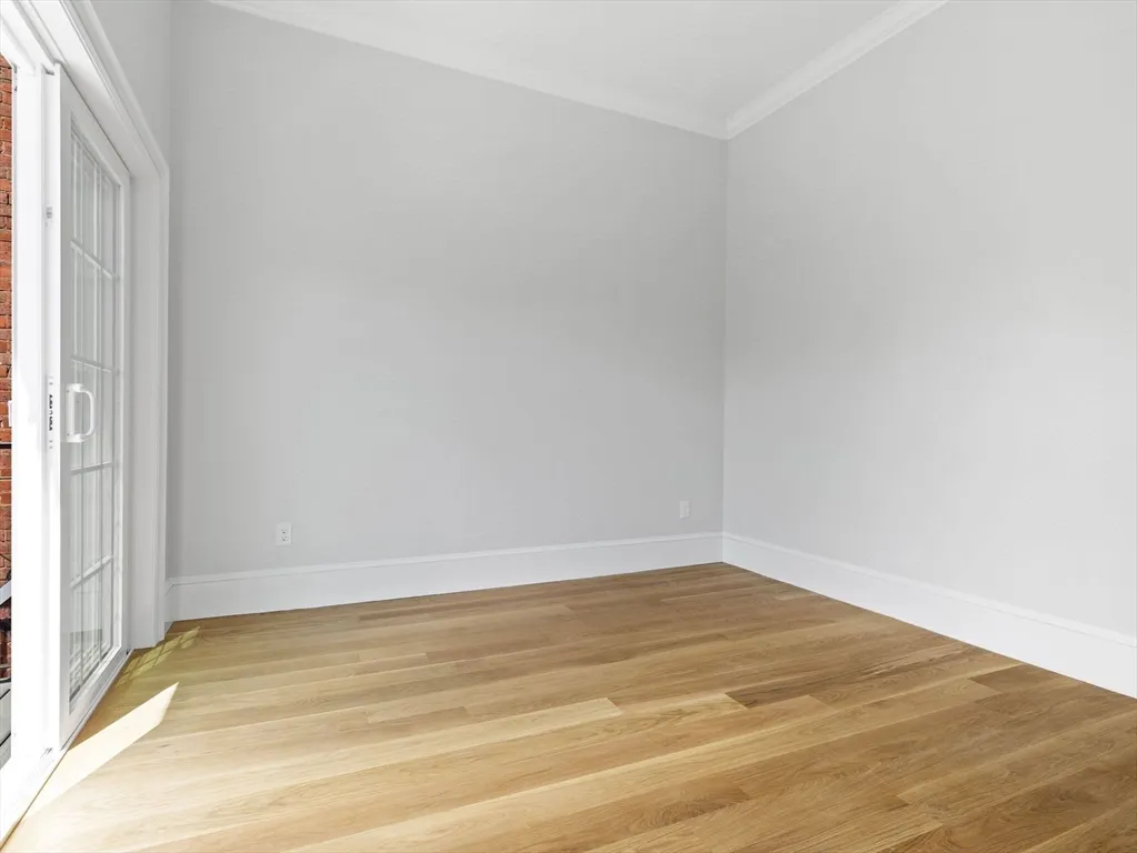 3 bed, 2 bath apartment for rent at 944 East Broadway Unit 3, South Boston — photo 20 of 33