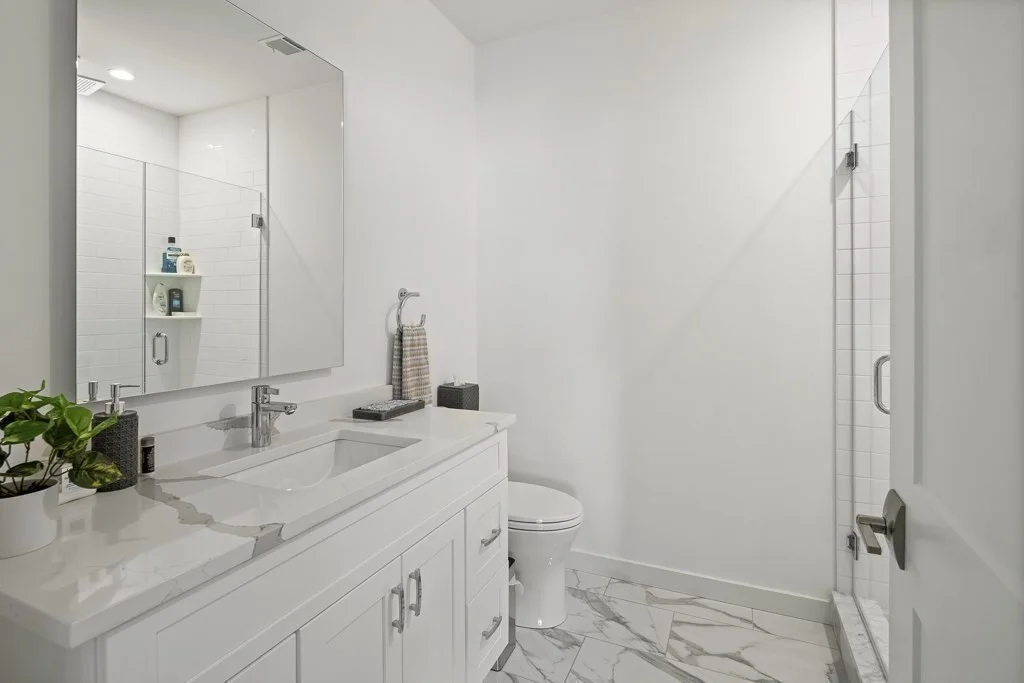 2 bed, 2 bath apartment for rent at 946 Saratgoa Unit 302, East Boston — photo 10 of 21