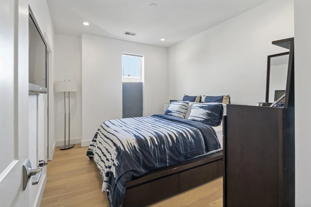 2 bed, 2 bath apartment for rent at 946 Saratgoa Unit 302, East Boston — photo 7 of 21