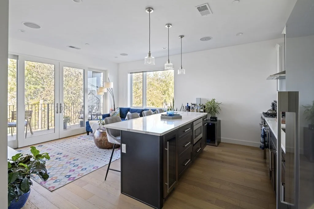 2 bed, 2 bath apartment for rent at 946 Saratgoa Unit 302, East Boston