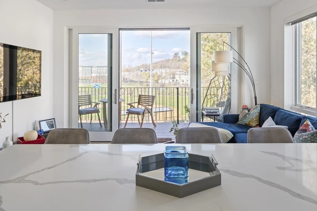 2 bed, 2 bath apartment for rent at 946 Saratgoa Unit 302, East Boston — photo 3 of 21