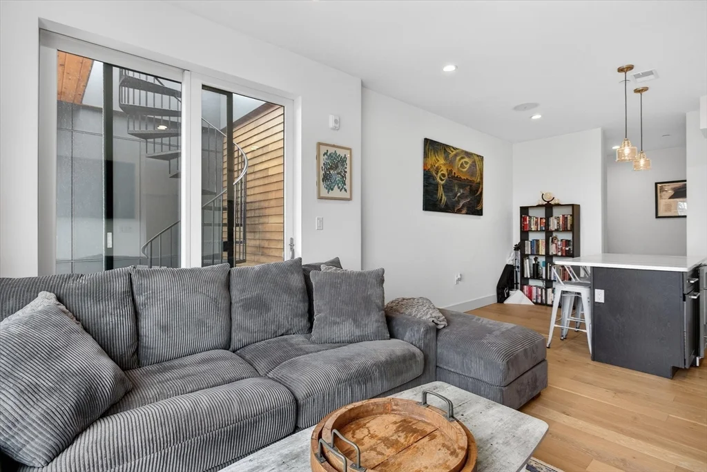 2 bed, 2 bath apartment for rent at 946 Saratoga St Unit 303, East Boston — photo 4 of 24