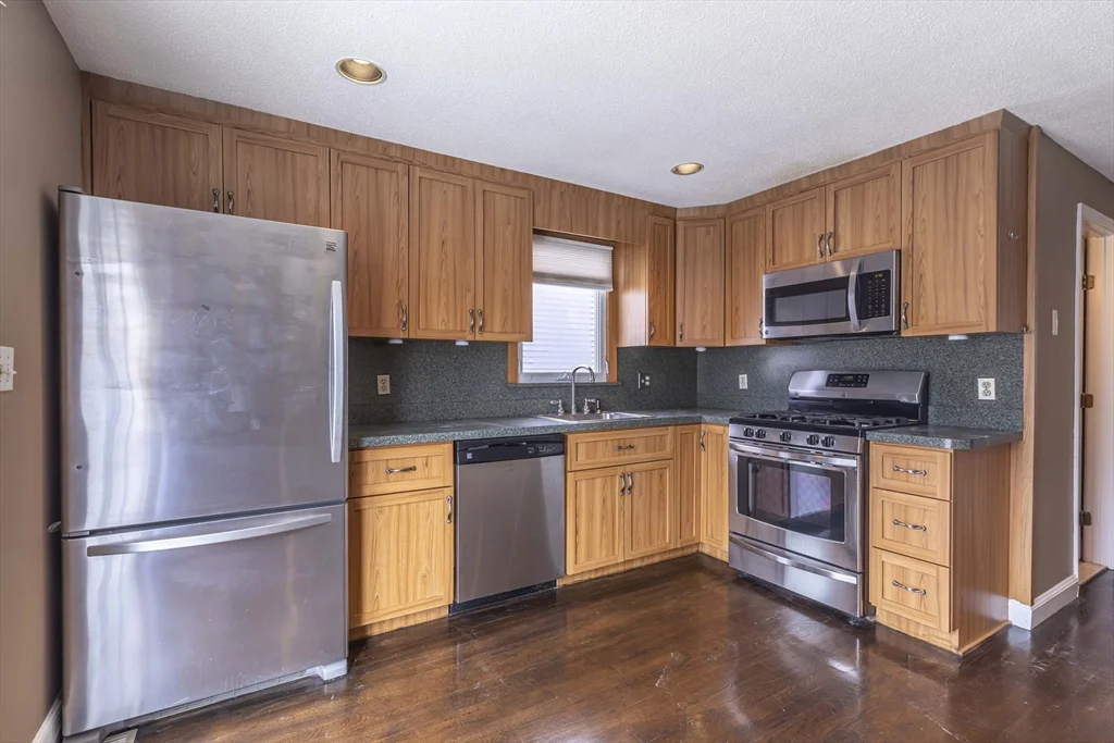 2 bed, 1 bath apartment for rent at 948 Broadway Unit 6, Chelsea