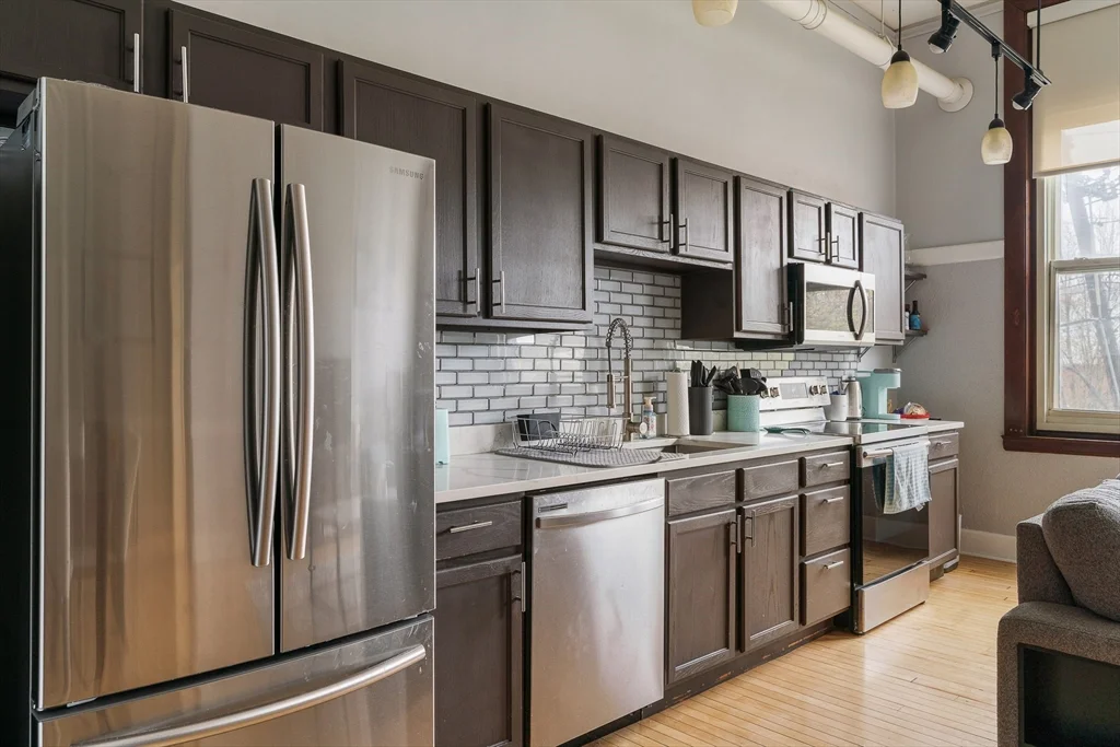 1 bed, 1 bath apartment for rent at 948 Main St Unit 205, Waltham — photo 5 of 9