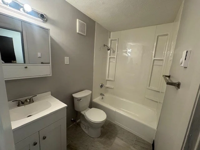 Studio bed, 1 bath apartment for rent at 949 Main St Unit 16, Woburn — photo 4 of 4