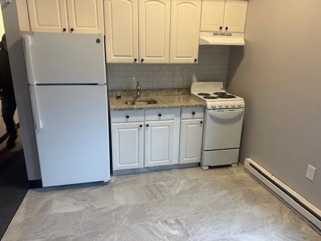 Studio bed, 1 bath apartment for rent at 949 Main St Unit 16, Woburn — photo 2 of 4