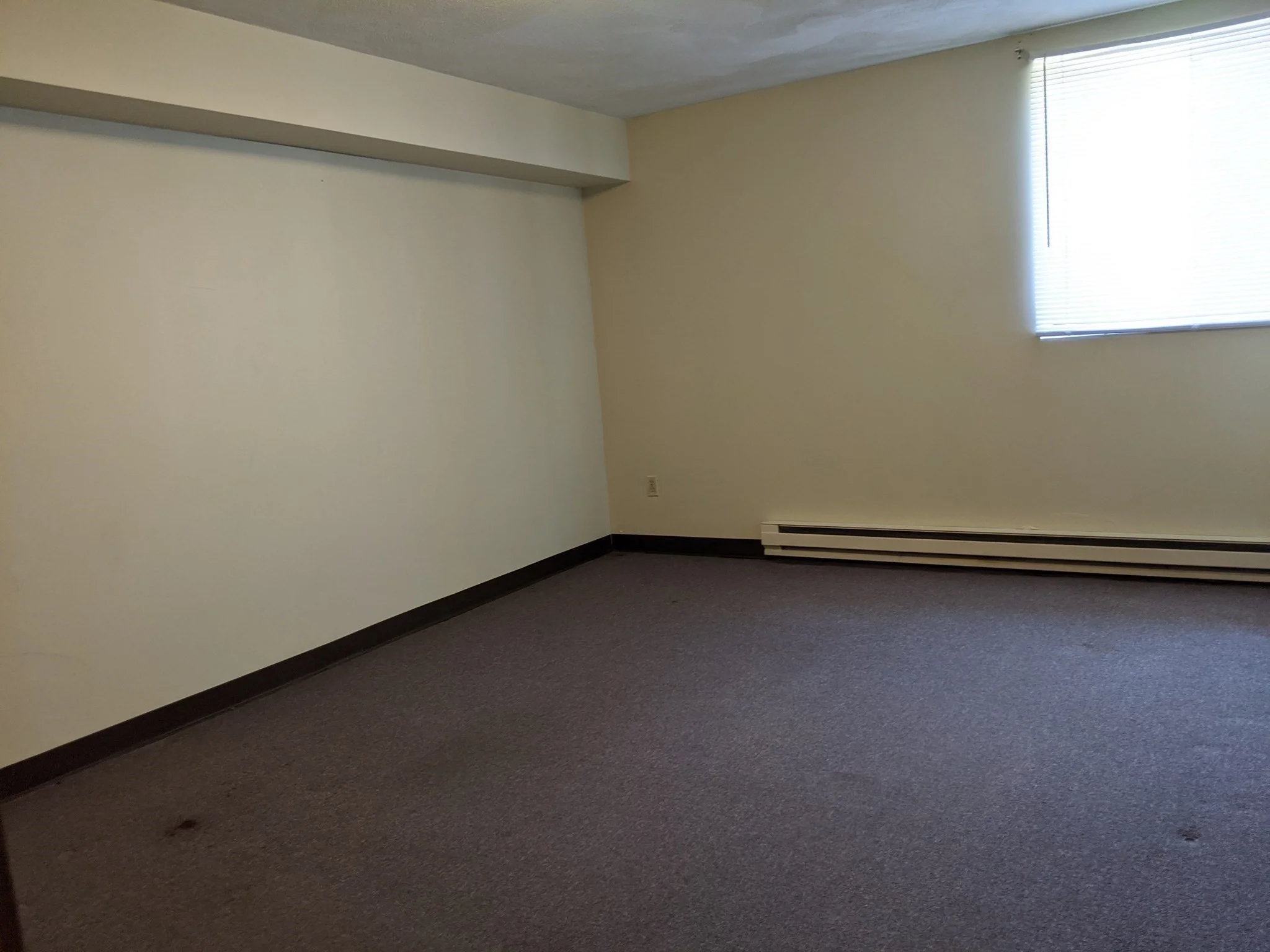 1 bed, 1 bath apartment for rent at 949 Main St Unit C, Woburn — photo 3 of 5