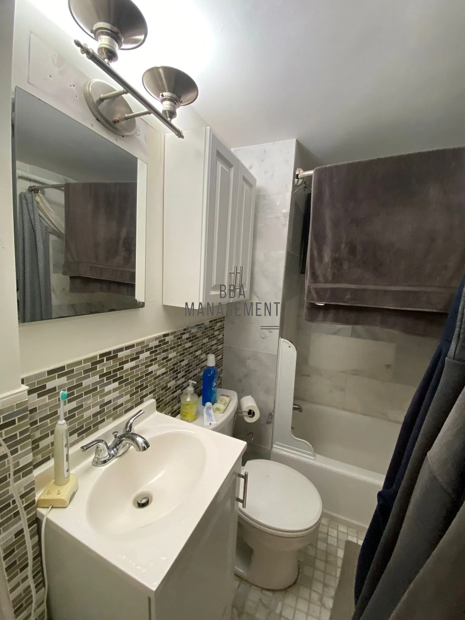 Studio bed, 1 bath apartment for rent at 94A Marion St Unit 4, Griggs Park — photo 7 of 17
