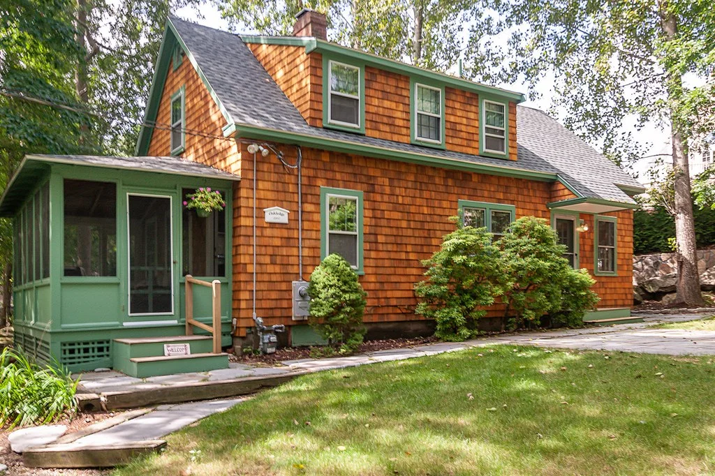 2 bed, 1 bath apartment for rent at 94R Atlantic Ave, Cohasset — photo 1 of 23