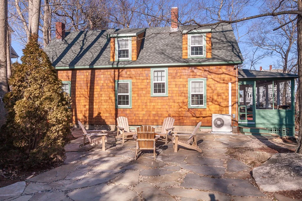 2 bed, 1 bath apartment for rent at 94R Atlantic Ave, Cohasset — photo 3 of 23