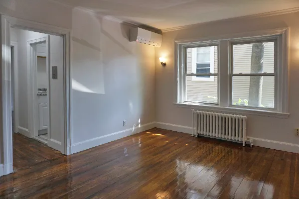 1 bed, 1 bath apartment for rent at 95 Adams St Unit 95-02, South Side — photo 4 of 9