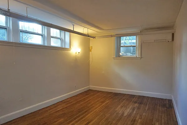 1 bed, 1 bath apartment for rent at 95 Adams St Unit 95-14, South Side — photo 5 of 8