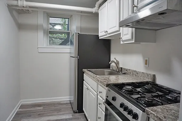 1 bed, 1 bath apartment for rent at 95 Adams St Unit 95-14, South Side — photo 3 of 8