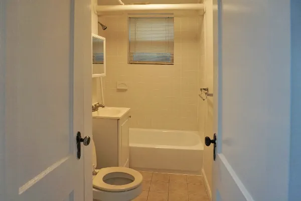 1 bed, 1 bath apartment for rent at 95 Adams St Unit 95-14, South Side — photo 6 of 8