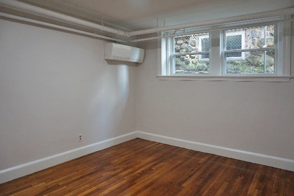 1 bed, 1 bath apartment for rent at 95 Adams St Unit 95-16, South Side — photo 5 of 9