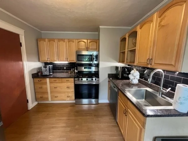 2 bed, 1 bath apartment for rent at 95 Allston Unit 1, Cambridgeport — photo 7 of 16