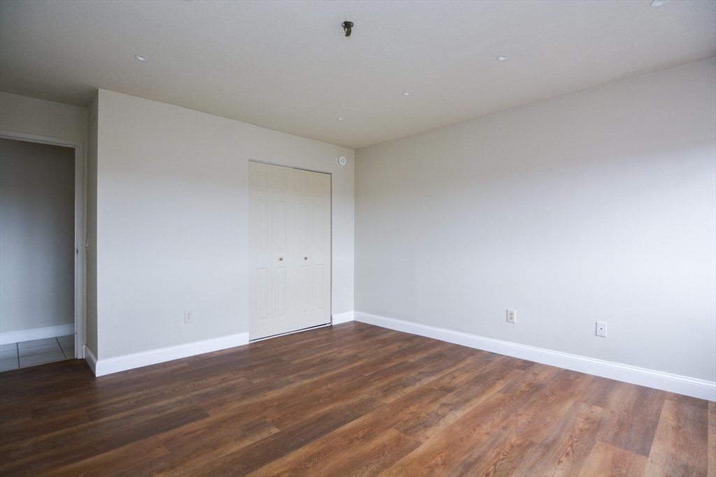 1 bed, 1 bath apartment for rent at 95 Audubon Rd Unit 1215, Wakefield — photo 16 of 28