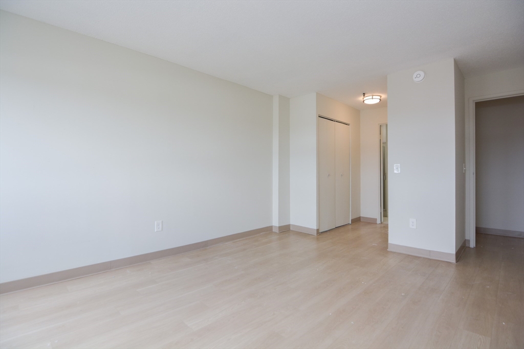 2 bed, 2 bath apartment for rent at 95 Audubon Rd Unit 1216, Wakefield — photo 16 of 30