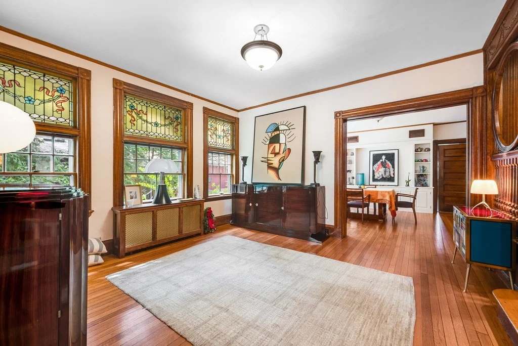 6 bed, 3 bath apartment for rent at 95 Avon Hill, Strawberry Hill — photo 11 of 16