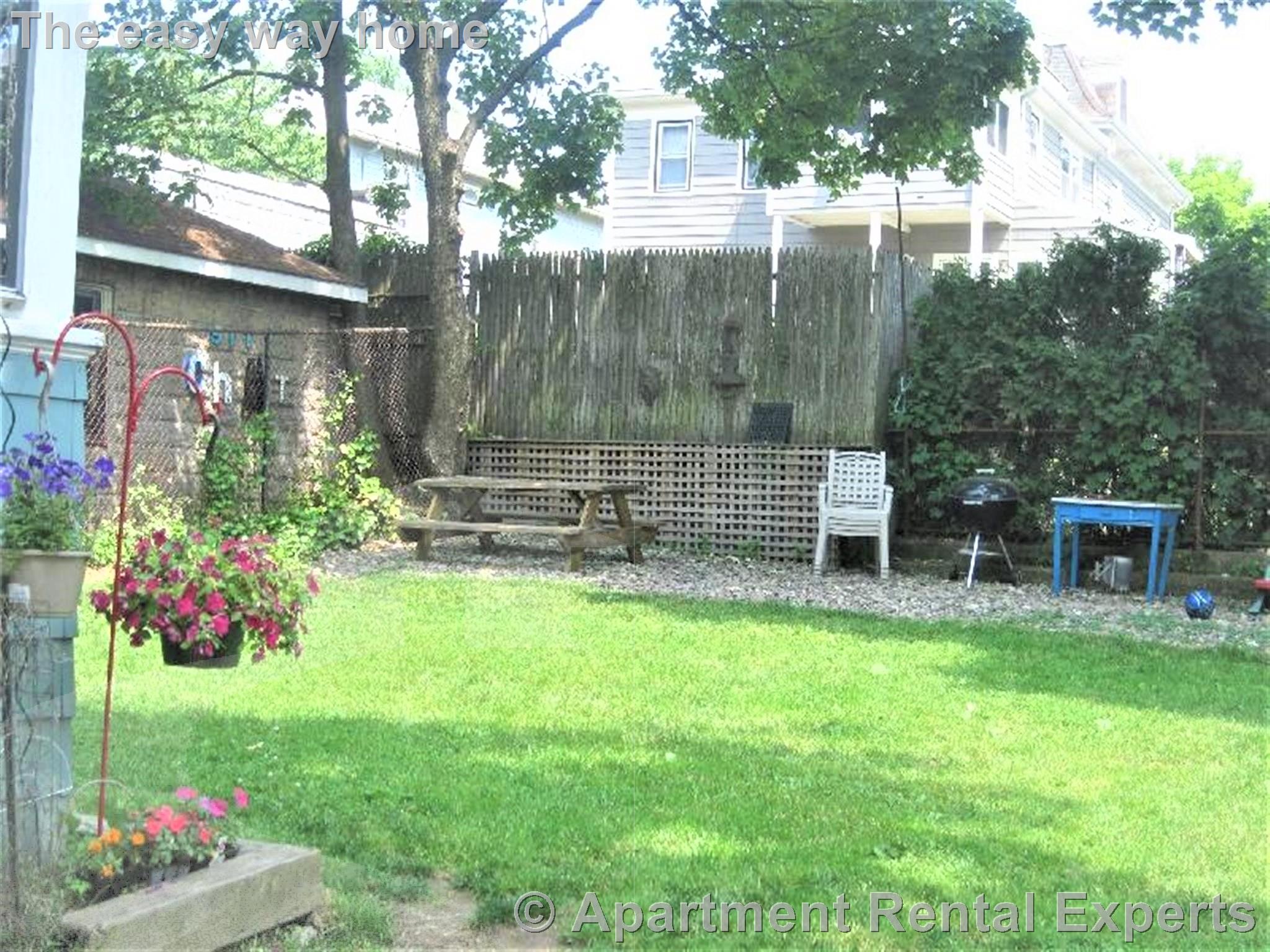 2 bed, 1 bath apartment for rent at 95 Bartlett St Unit 3, Winter Hill — photo 3 of 6