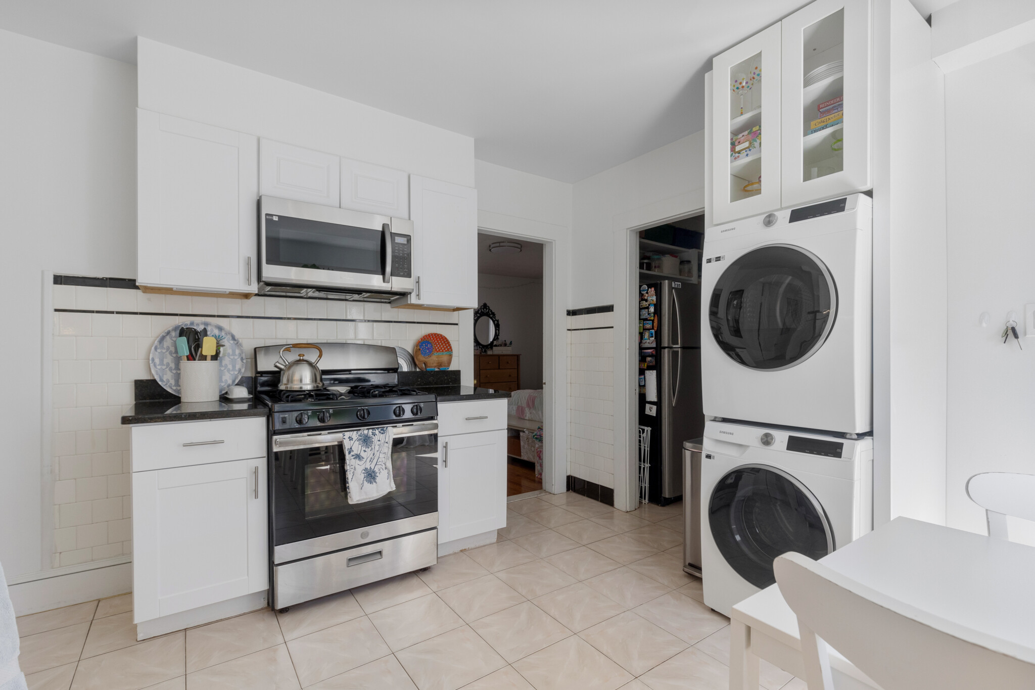3 bed, 1 bath apartment for rent at 95 Beacon St Unit 2B, Ward Two — photo 4 of 12