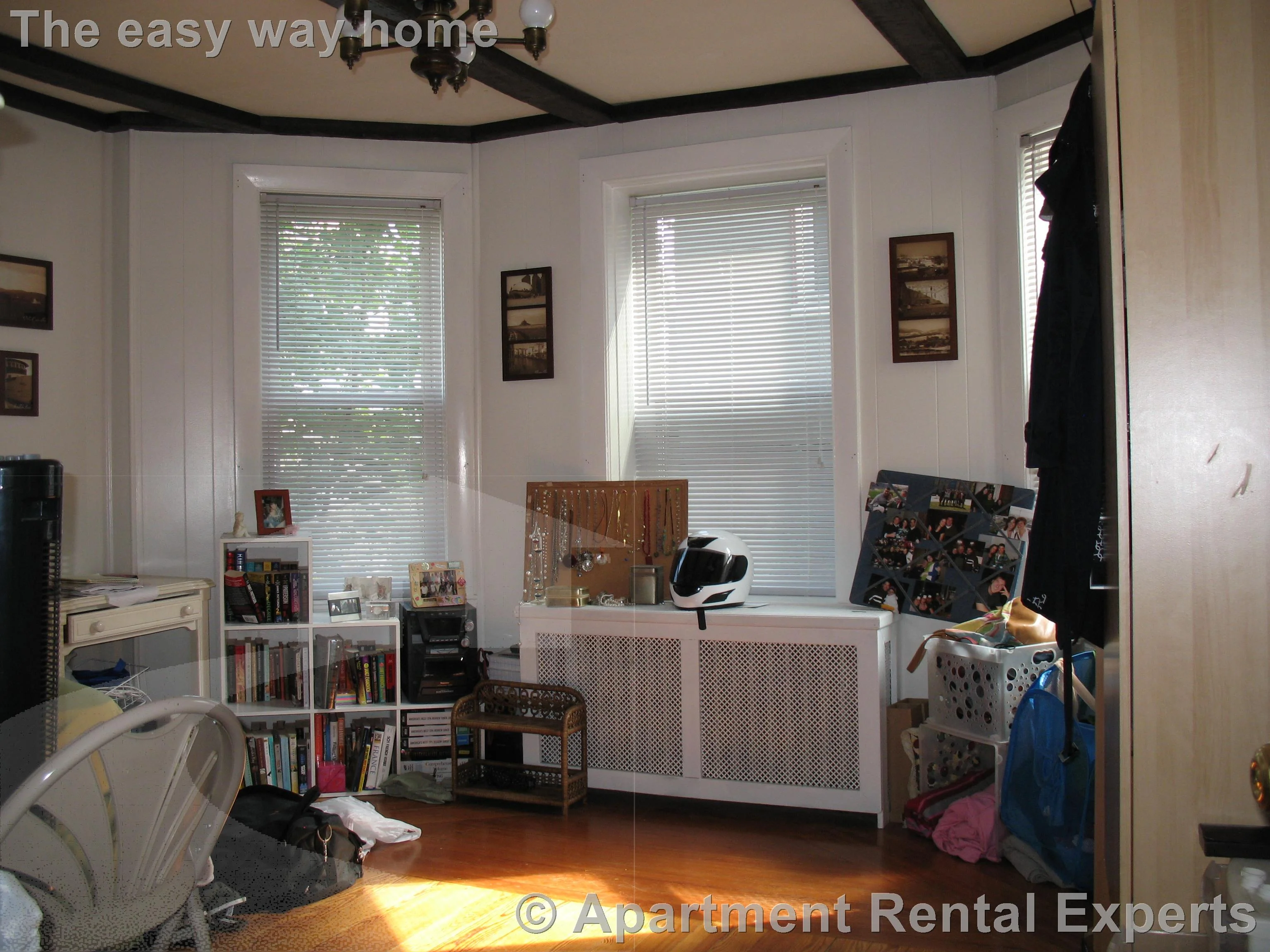 3 bed, 1 bath apartment for rent at 95 Belmont St Unit 1, Spring Hill — photo 2 of 7