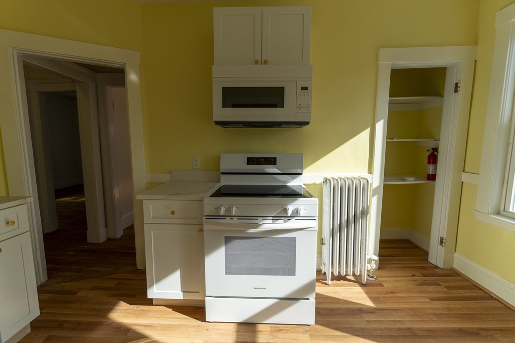 2 bed, 1 bath apartment for rent at 95 Bourne St Unit 1, Boston — photo 12 of 17