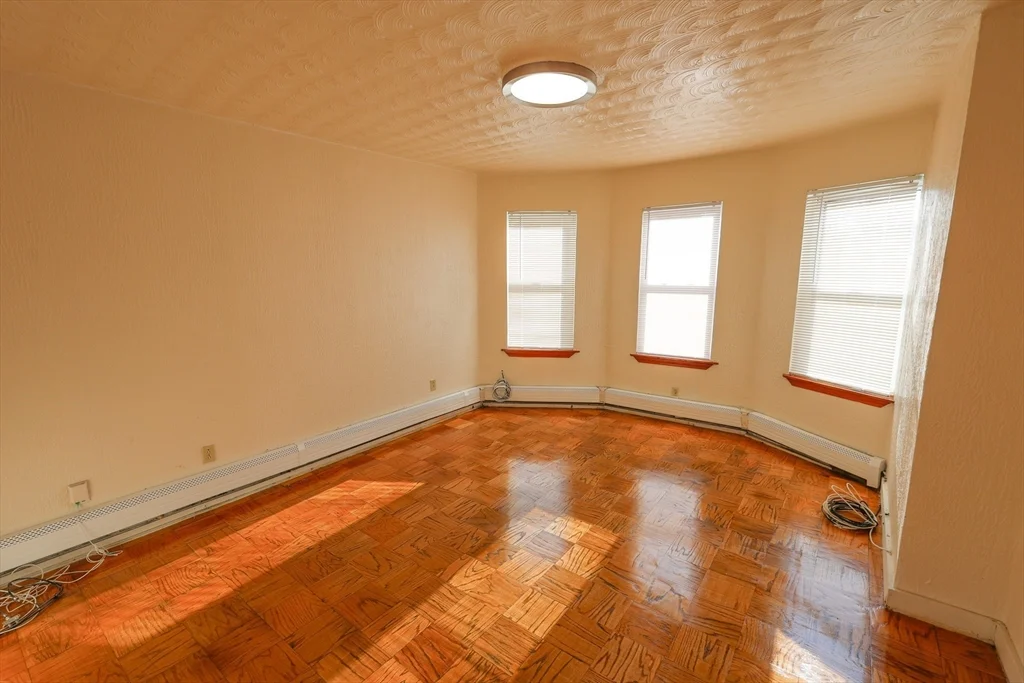 3 bed, 1 bath apartment for rent at 95 Bragdon St Unit 2, Roxbury — photo 5 of 19