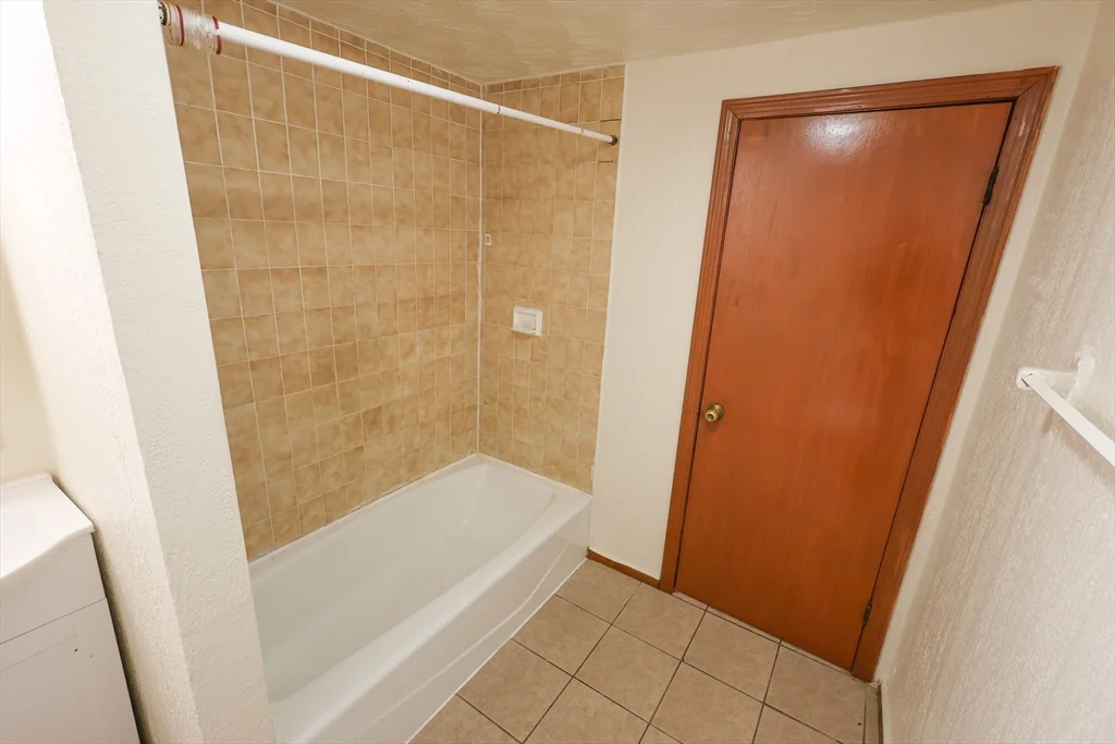 3 bed, 1 bath apartment for rent at 95 Bragdon St Unit 2, Roxbury — photo 12 of 19