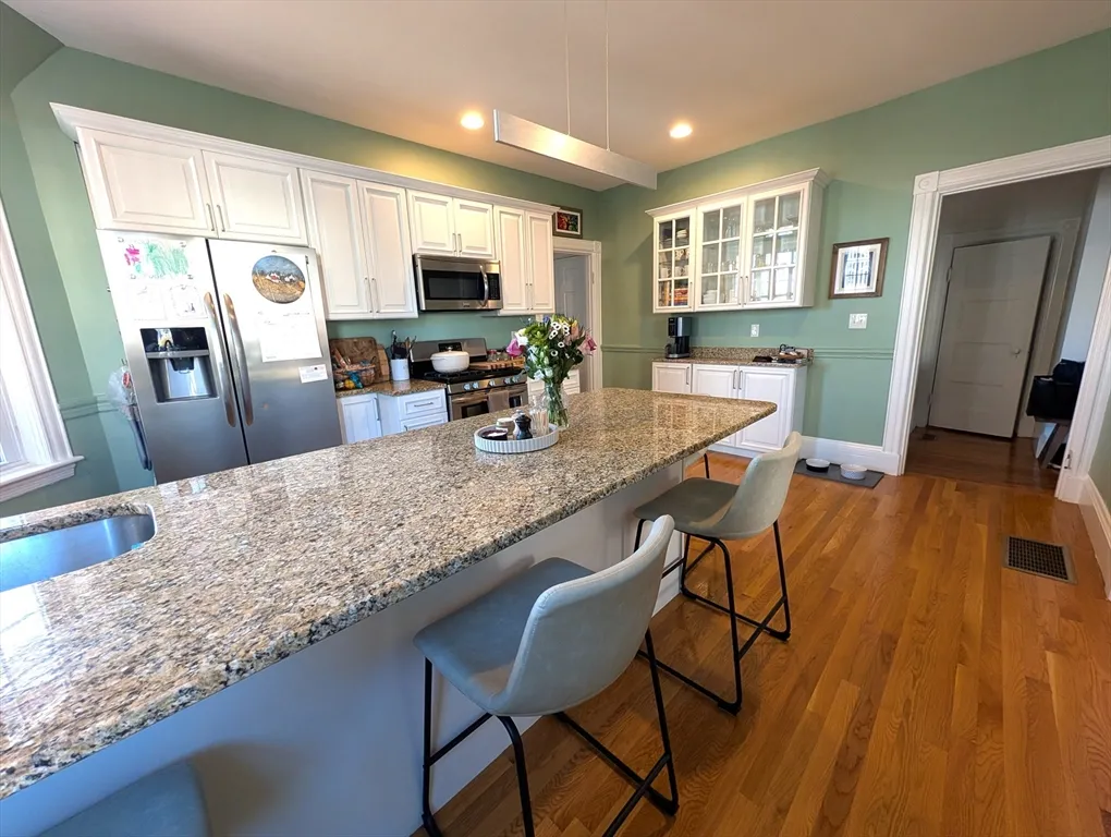 2 bed, 2 bath apartment for rent at 95 Brown Ave Unit 1, Roslindale — photo 5 of 17
