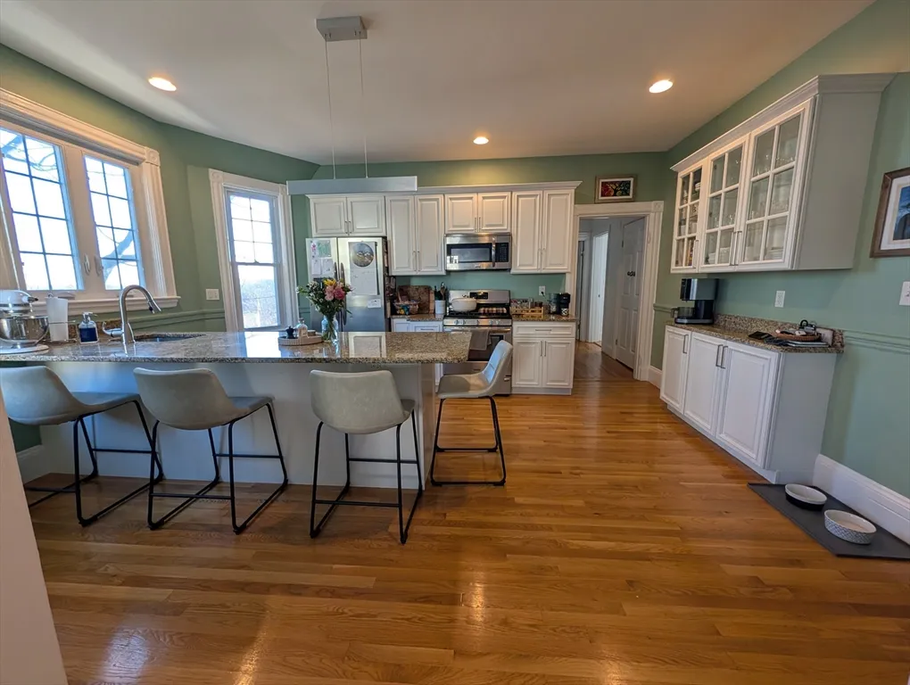 2 bed, 2 bath apartment for rent at 95 Brown Ave Unit 1, Roslindale — photo 4 of 17