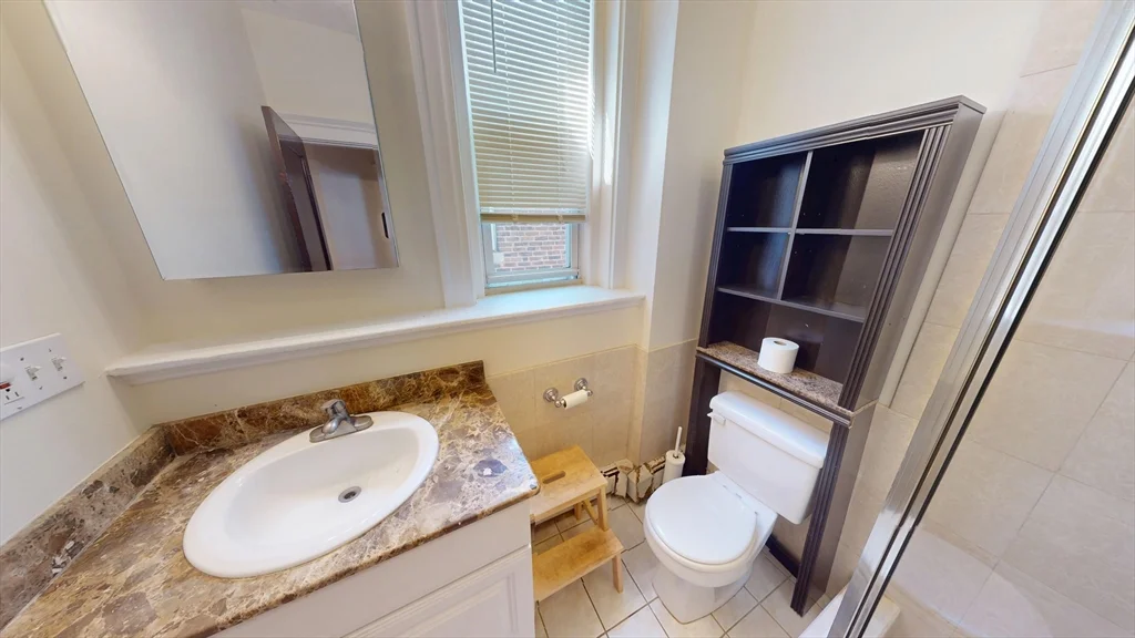 3 bed, 2 bath apartment for rent at 95 Centre St Unit 3, Coolidge Corner — photo 5 of 16