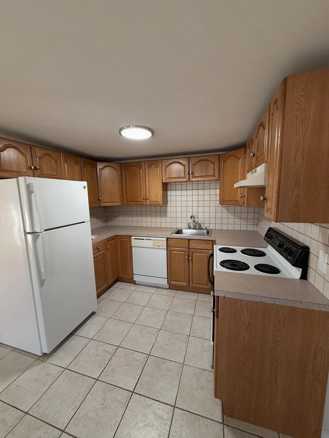 1 bed, 1 bath apartment for rent at 95 Copeland St Unit 3, Quincy — photo 4 of 9