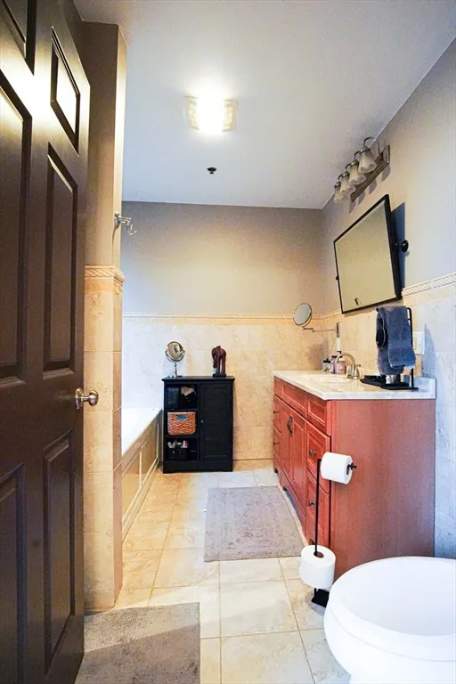2 bed, 2 bath apartment for rent at 95 Dix St Unit 2, Dorchester — photo 7 of 24