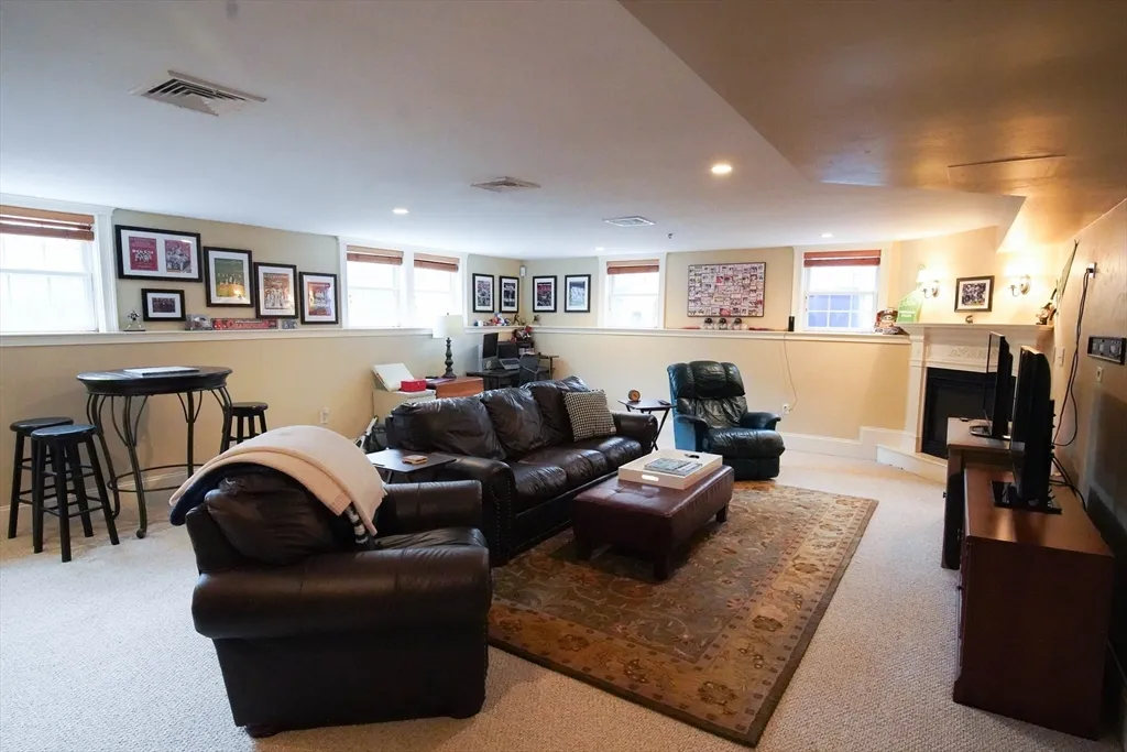 2 bed, 2 bath apartment for rent at 95 Dix St Unit 2, Dorchester — photo 13 of 24