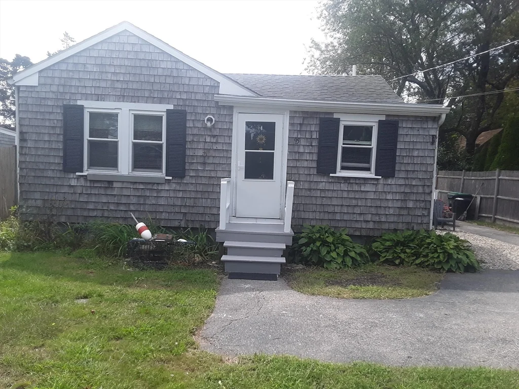 2 bed, 1 bath apartment for rent at 95 Donald Rd Unit 95, Marshfield