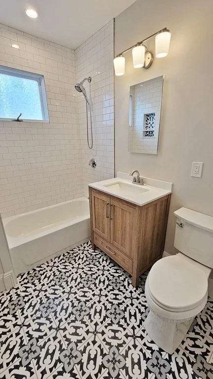 2 bed, 1 bath apartment for rent at 95 Edenfield Ave Unit 1, Watertown — photo 7 of 31